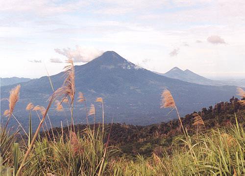 Mendaki Gunung Klabat, Sejumlah Mahasiswa Dirampok